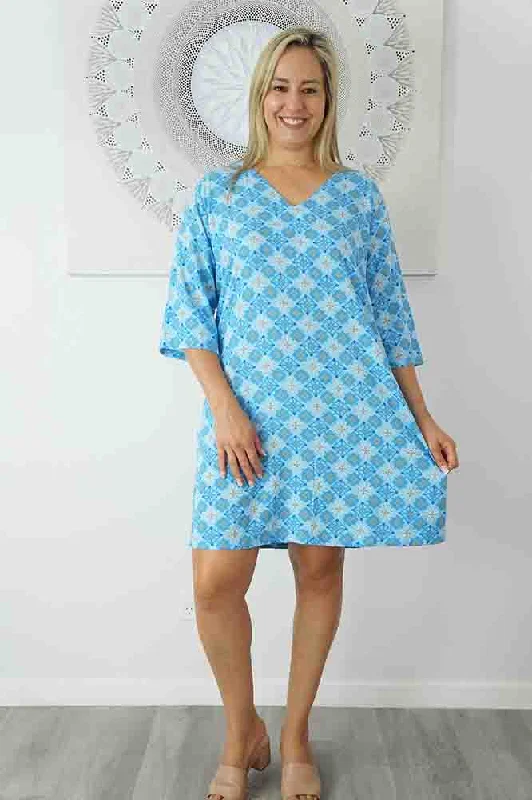 Weekend Savings Sensation 3/4 Sleeve Tunic "Snowflower"