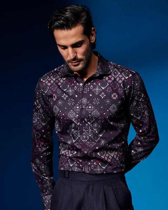 Weekend Discounts to Delight Diamond Printed Shirt - Red & Black