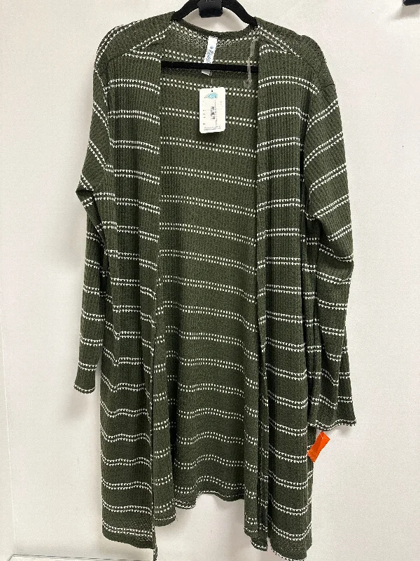 Weekend Bargains to Sizzle Sweater Cardigan By Paisley Grace In Green, Size: Xl