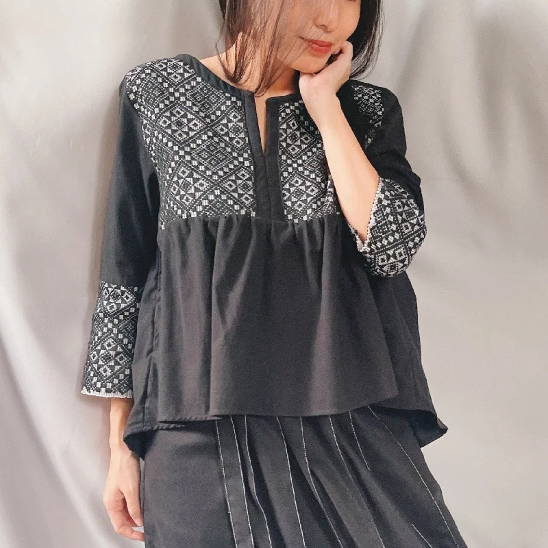Exclusive Weekend Offers Inside Gabi Blouse in Black