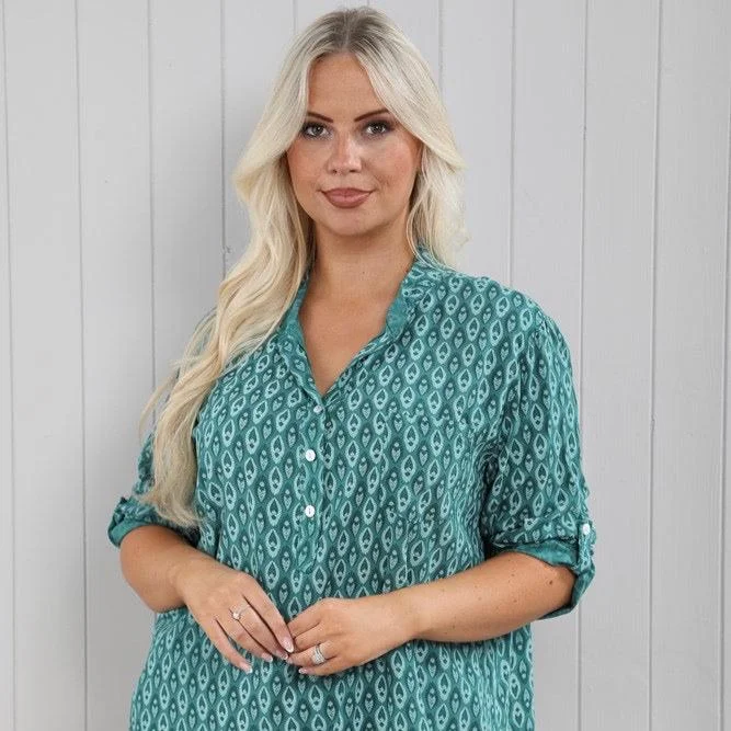 Weekend Discounts to Celebrate Diamond Paisley Blouse