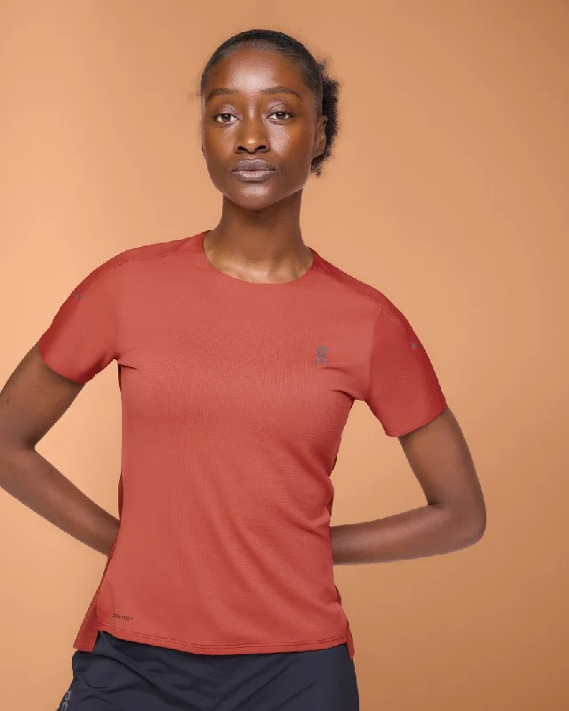 Weekend Discounts to Grab Performance-T (Women's)