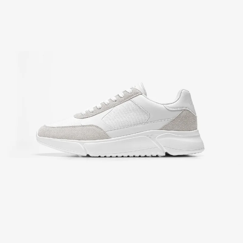 Act Now Premium Mesh Runner | White